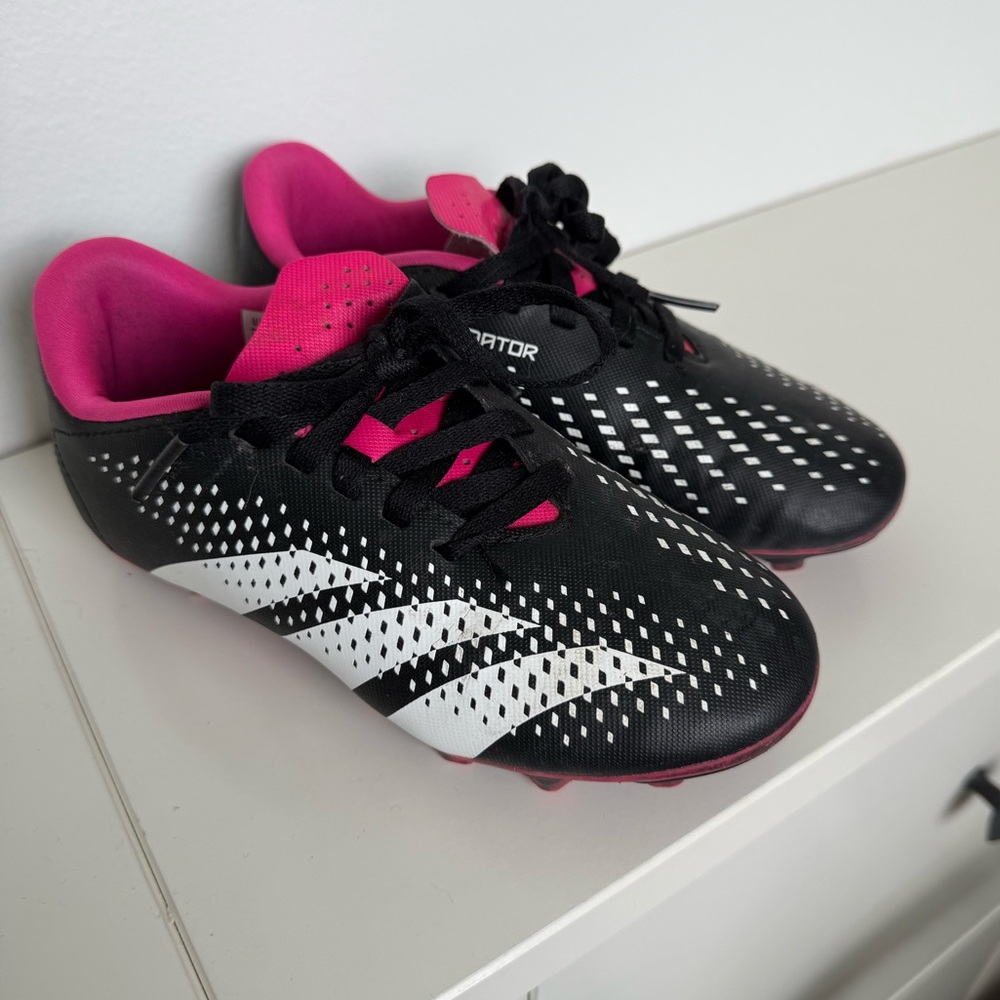 Adidas girls soccer cleats - size 13